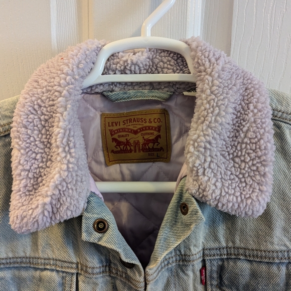 Levi's Vintage Jean Jacket with Purple Collar - Picture 2 of 3